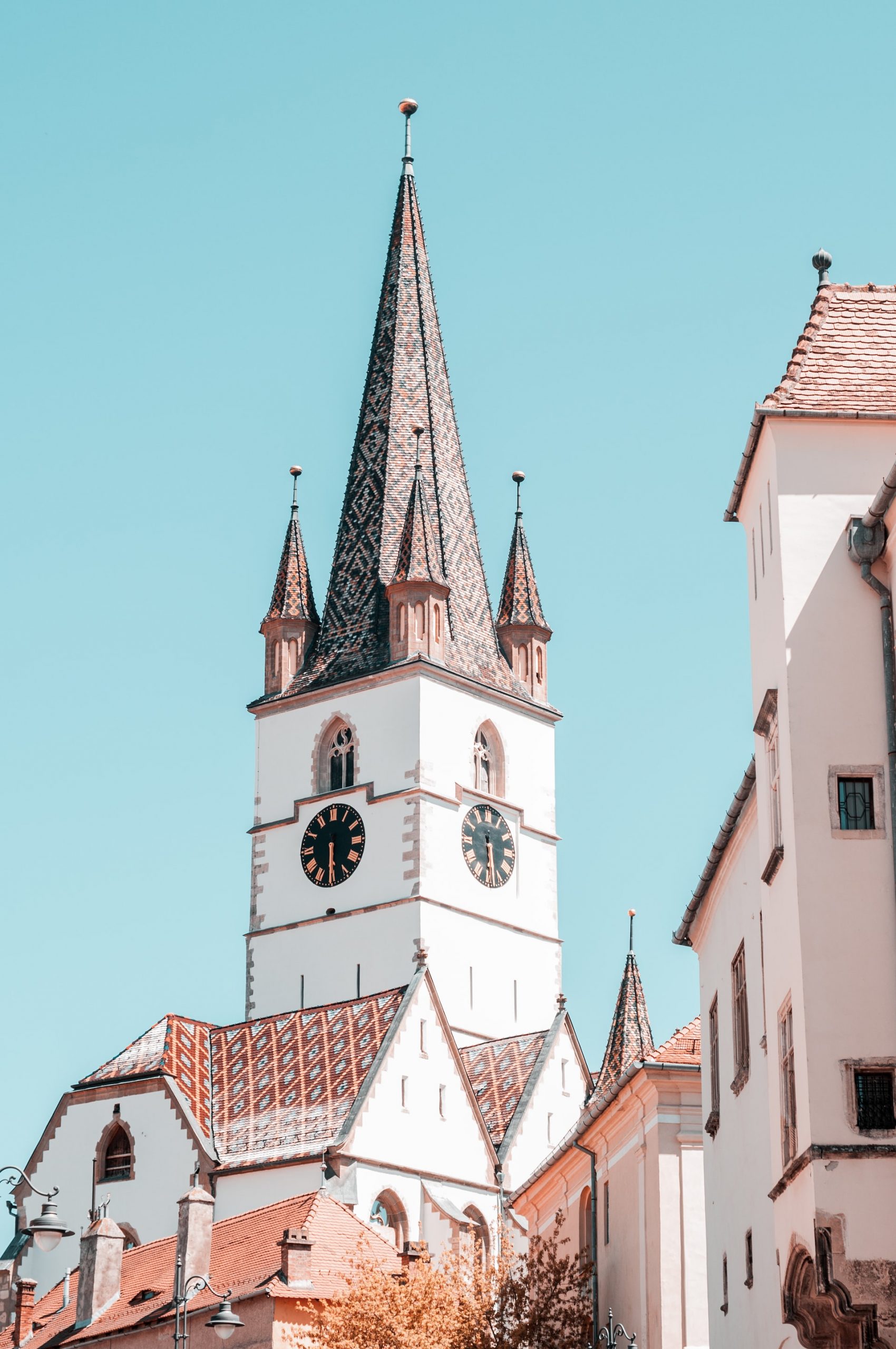 Catedrala Evanghelică din Sibiu este unul dintre cele mai notorii repere ale orașului